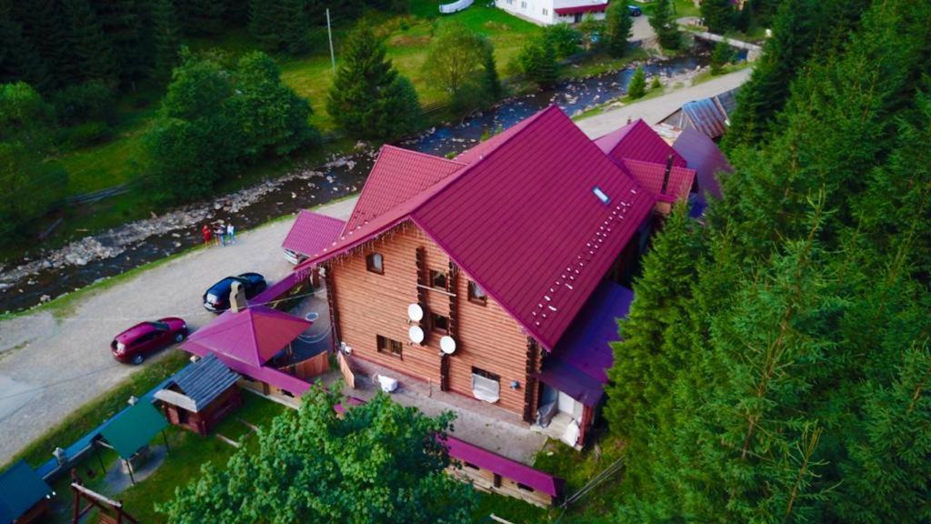 Hotel Berloga-Sinevir Synevyrs'ka Polyana Ngoại thất bức ảnh