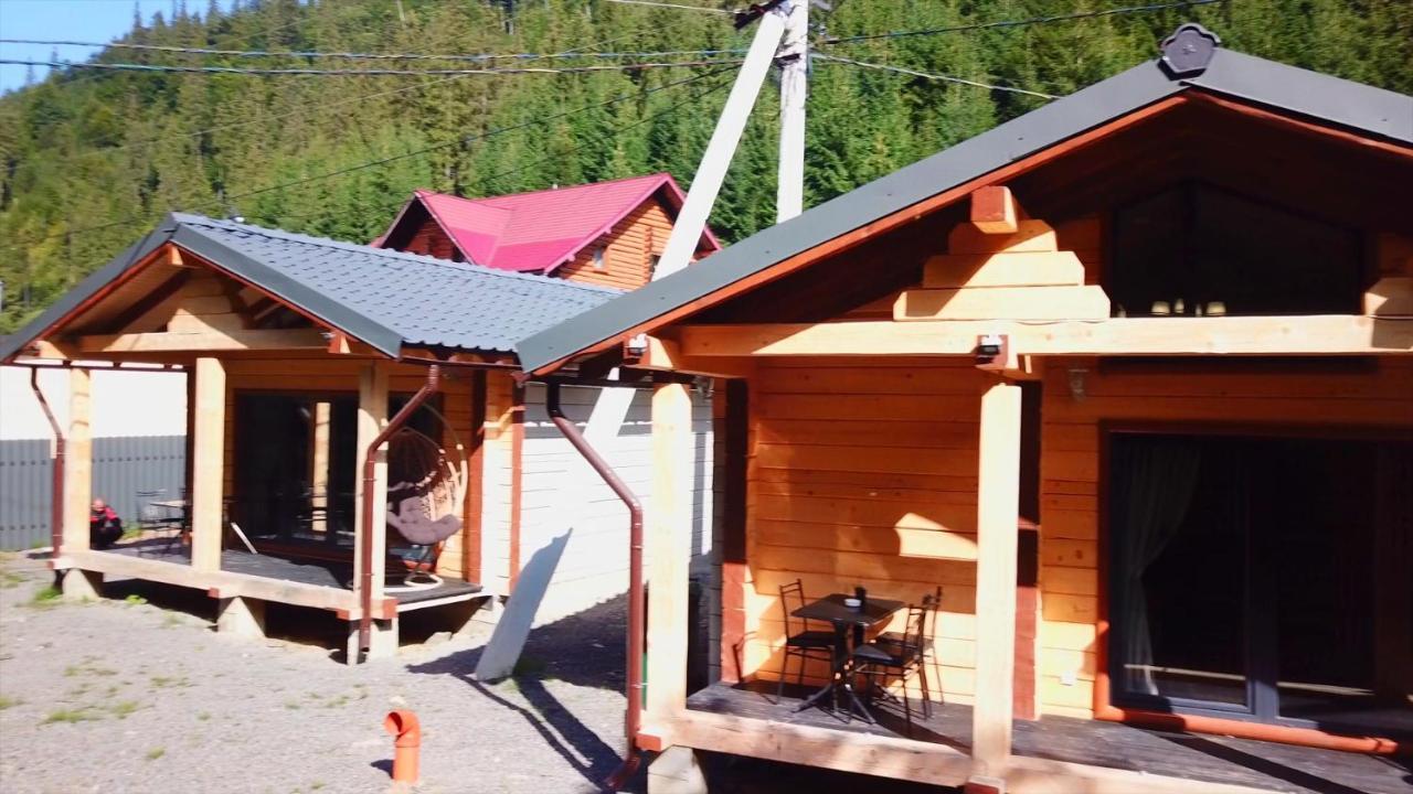 Hotel Berloga-Sinevir Synevyrs'ka Polyana Ngoại thất bức ảnh