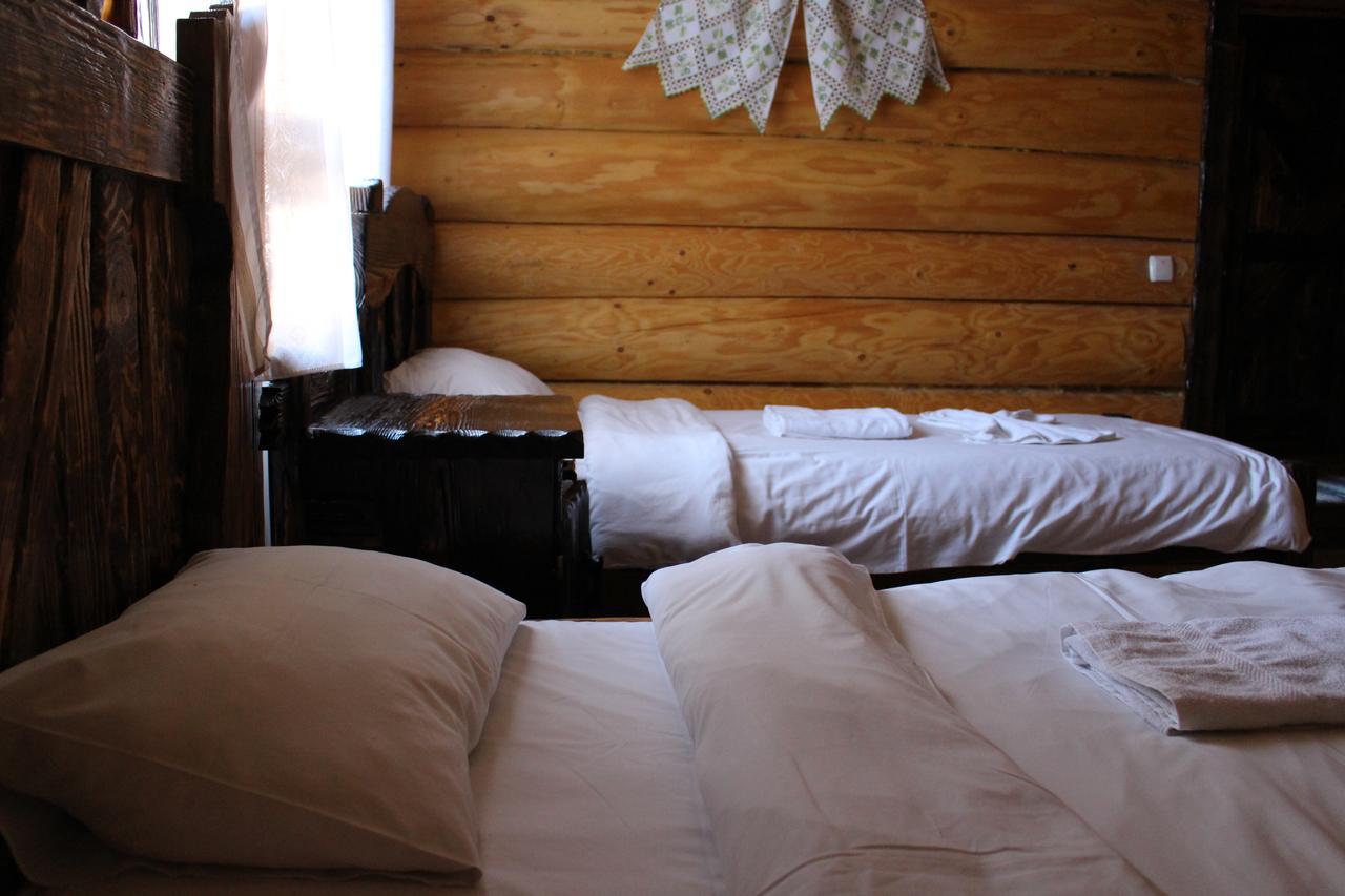 Hotel Berloga-Sinevir Synevyrs'ka Polyana Ngoại thất bức ảnh